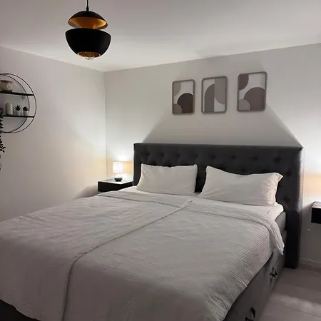 Appartement 2-zimmer Souterrain Kehl